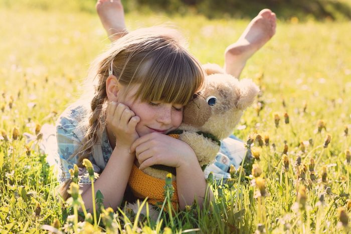 5 bonnes raisons d'offrir une peluche à un enfant - Blog Une